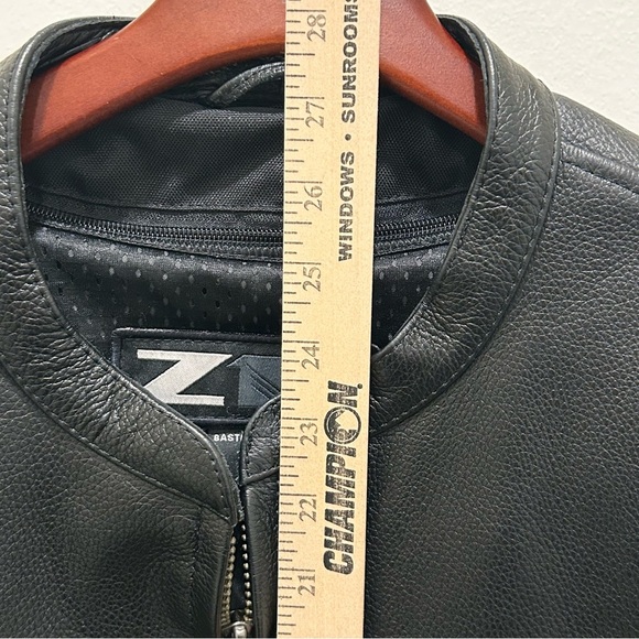 Z1R Bastion Black Leather Jacket Removable Lining Conceal/Carry Pockets - EUC+ - Picture 15 of 15